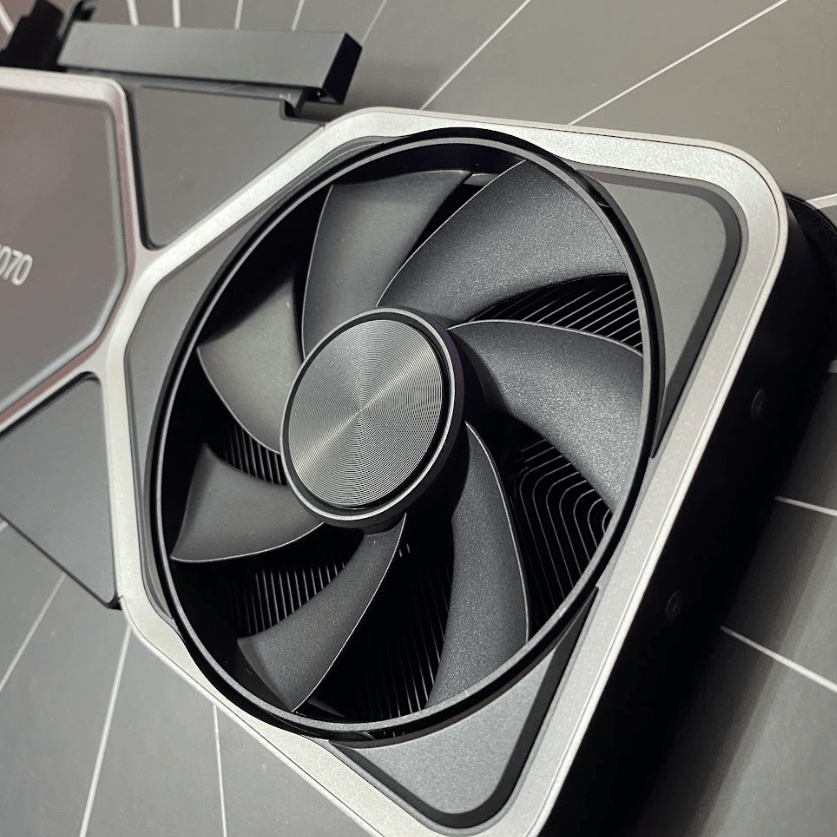 Nvidia GeForce RTX 4070 2