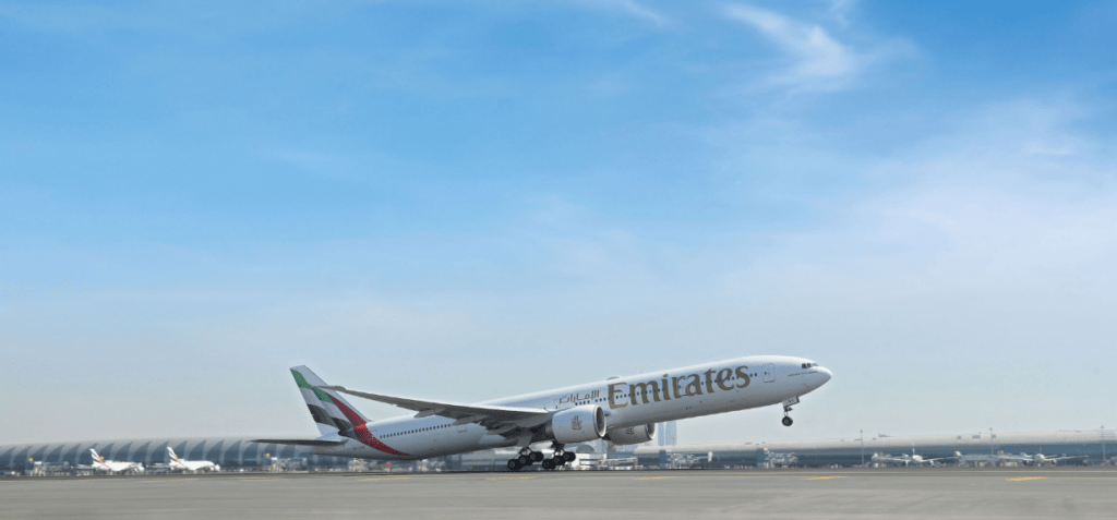 emirates celebra éxito temporada 