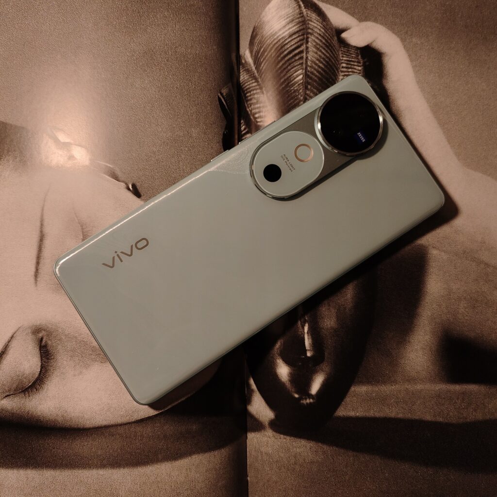 vivo V40 5G