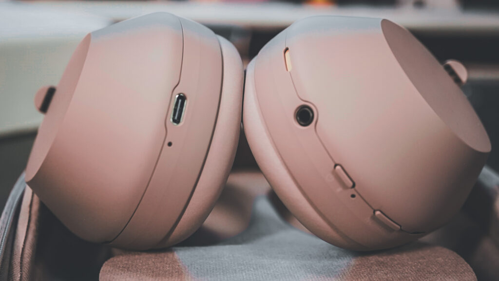 Sony WH-1000XM5