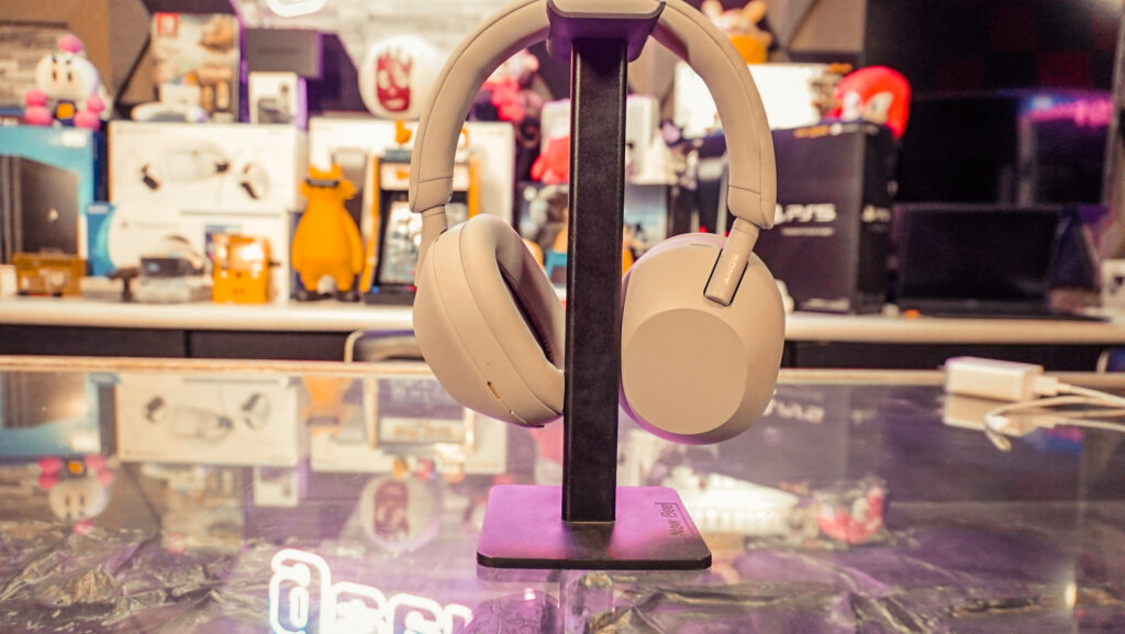 Sony WH-1000XM5