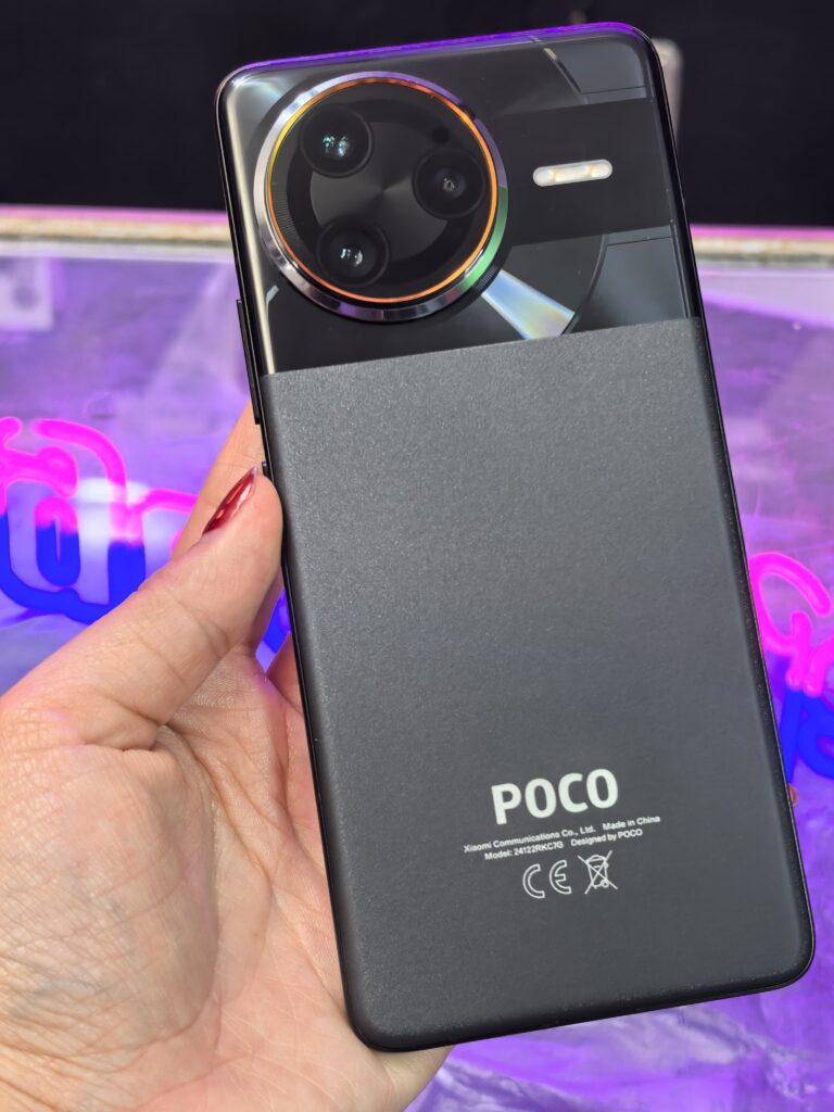 poco f7