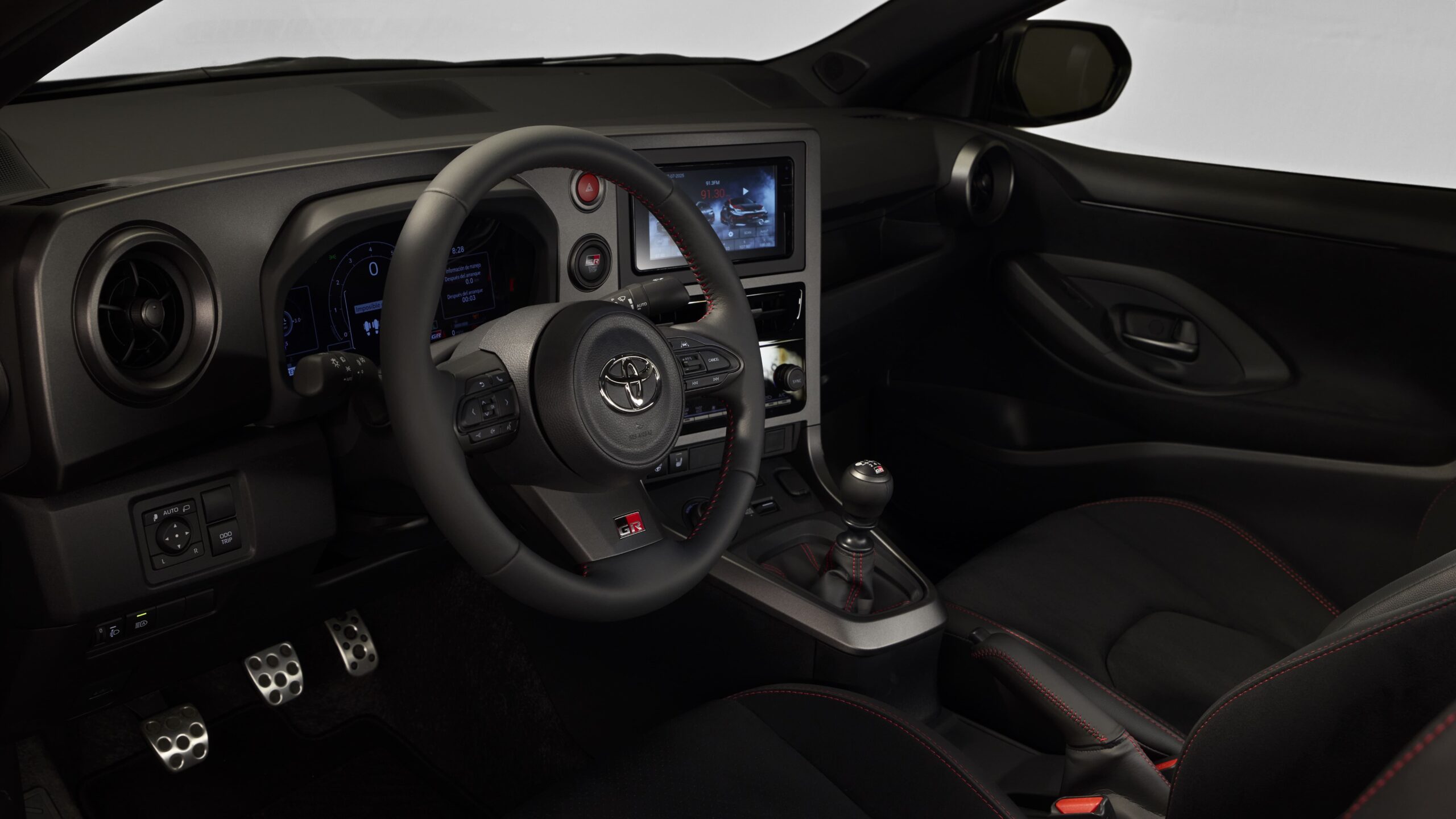 gr yaris 2026