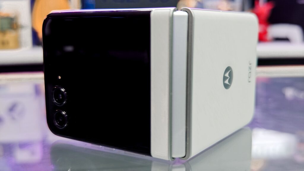motorola razr 60