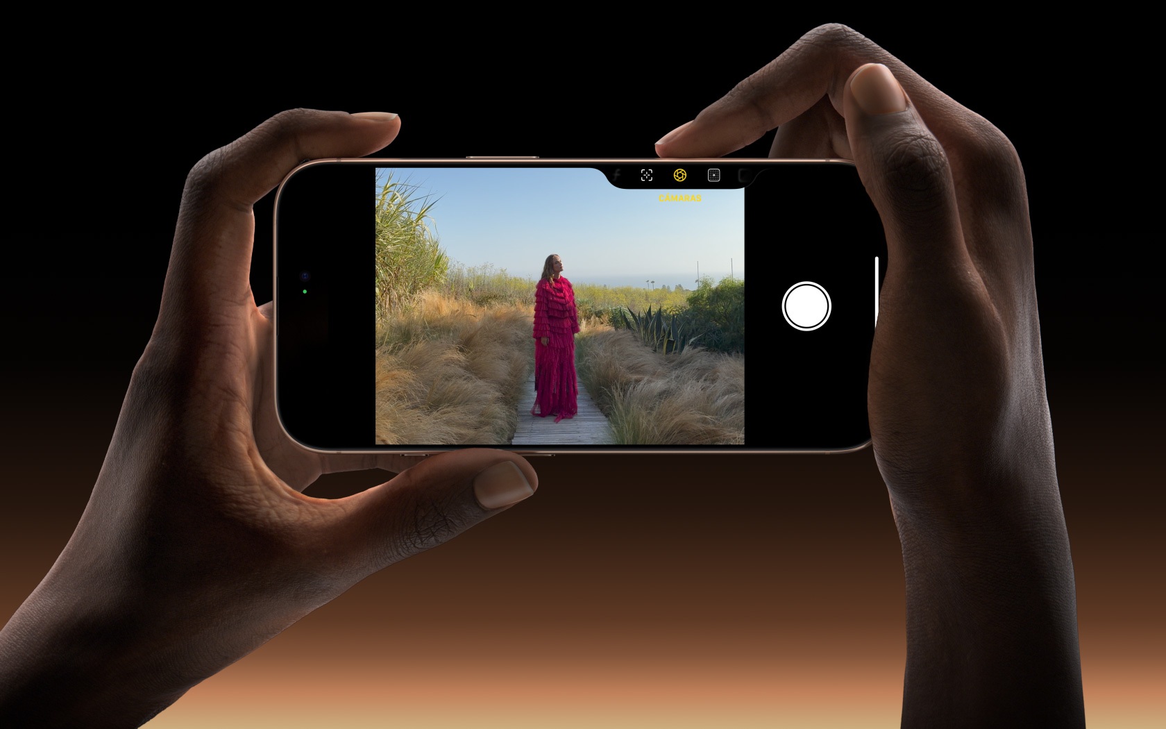 Image default