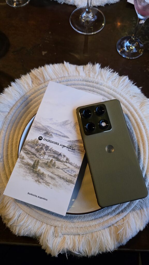 Motorola Signature