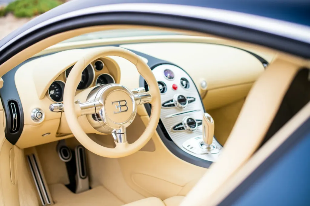 Bugatti Veyron interior