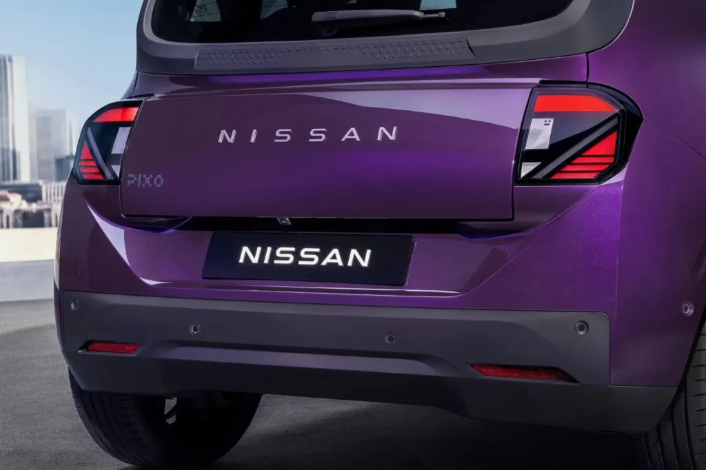 Nissan Pixo