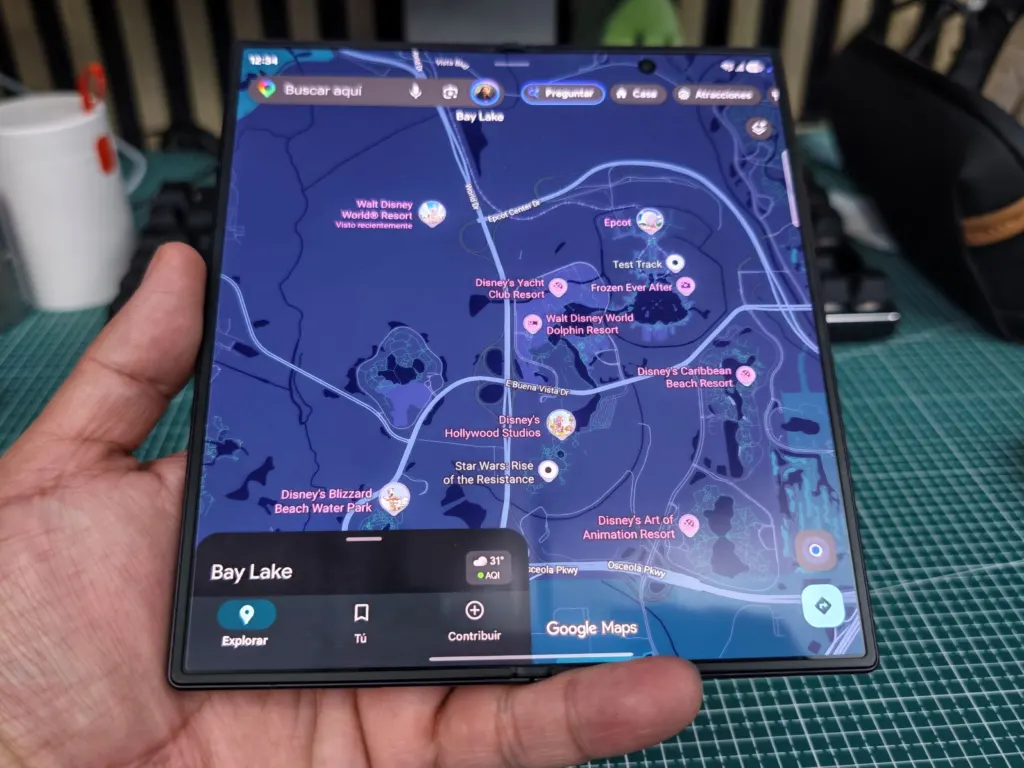Aplicación adaptada a la pantalla grande del Samsung Galaxy Z Fold8 Ultra
