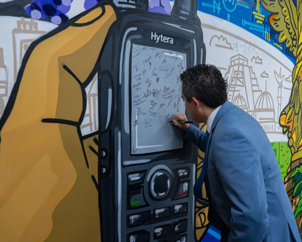hytera