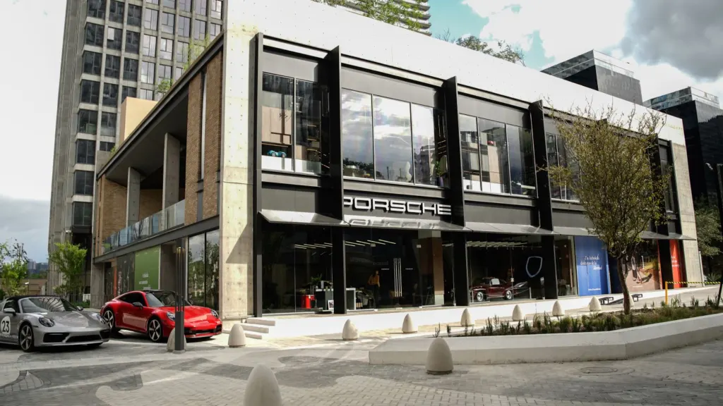 Porsche Studio Arboleda 