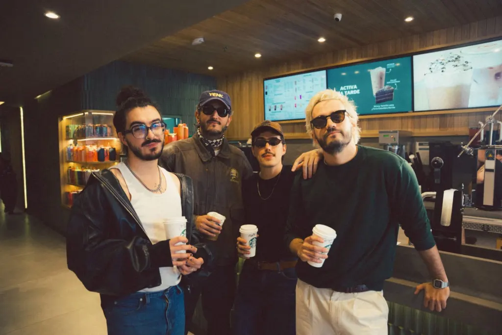 Starbucks y Morat